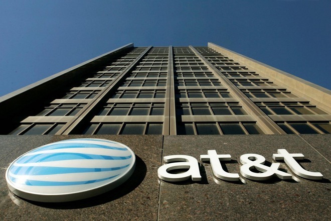 photo of AT&T reportedly held informal talks to buy Time Warner image
