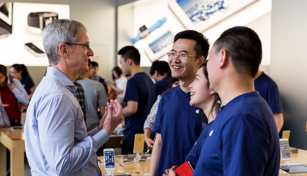 photo of Apple's iPhone drops to fifth place in Chinese smartphone market image