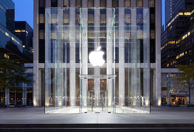 photo of Apple to remove signature Fifth Avenue glass cube at cost of up to $2M image