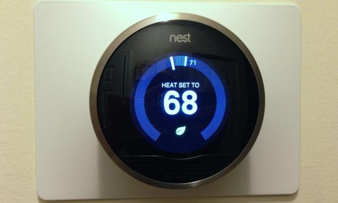 Nest Learning Thermostat - S'auto-programme et favorise les