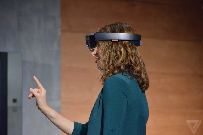 Microsoft unveils 'HoloLens' holographic computing headset | AppleInsider