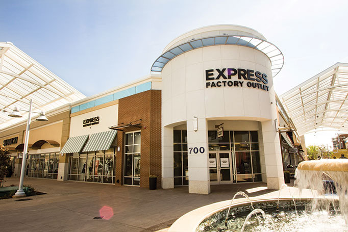 Clothing retailer Express now accepting Apple Pay at all US stores ...