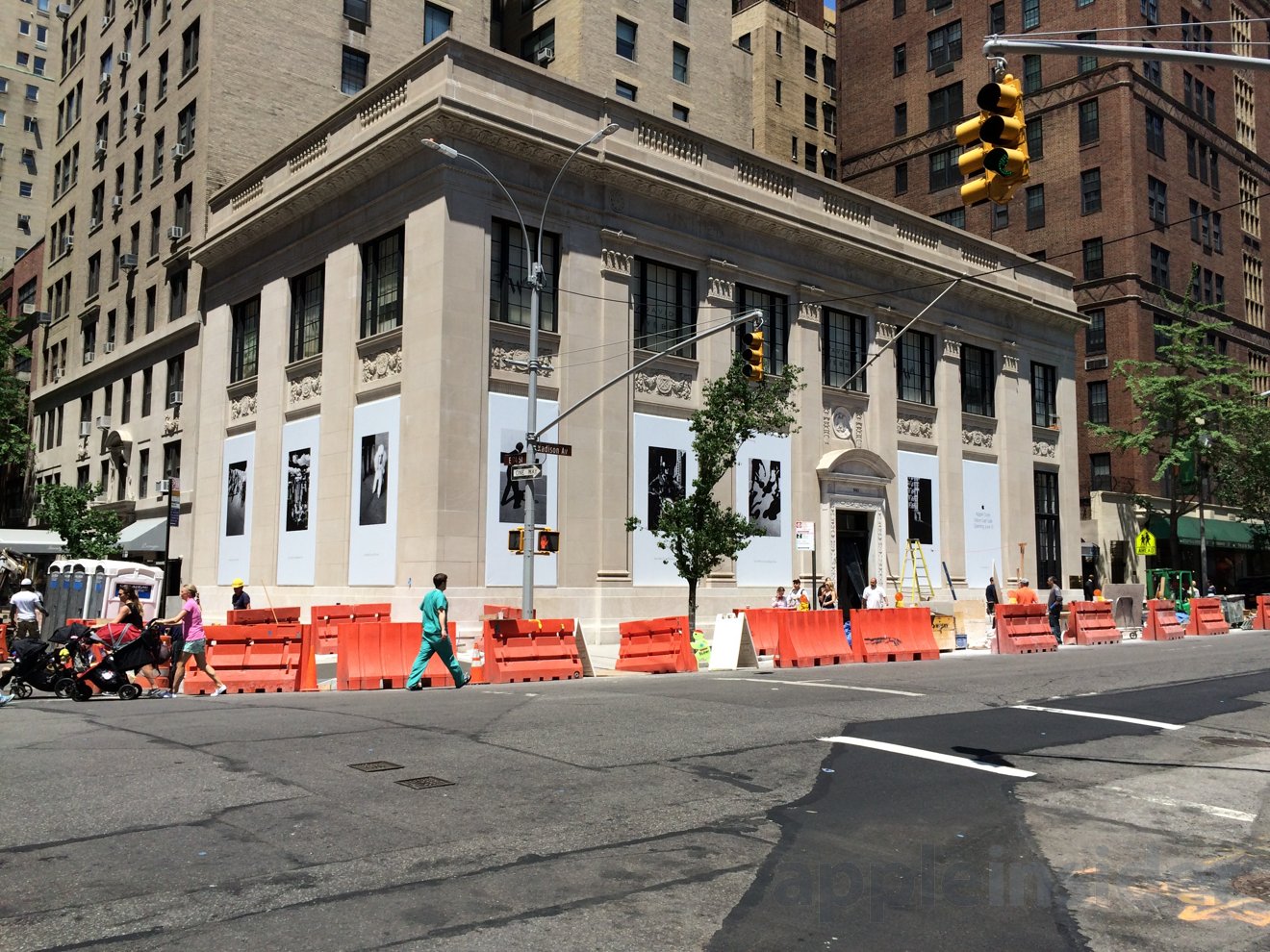 Apple Store, Upper East Side, New York City - e-architect