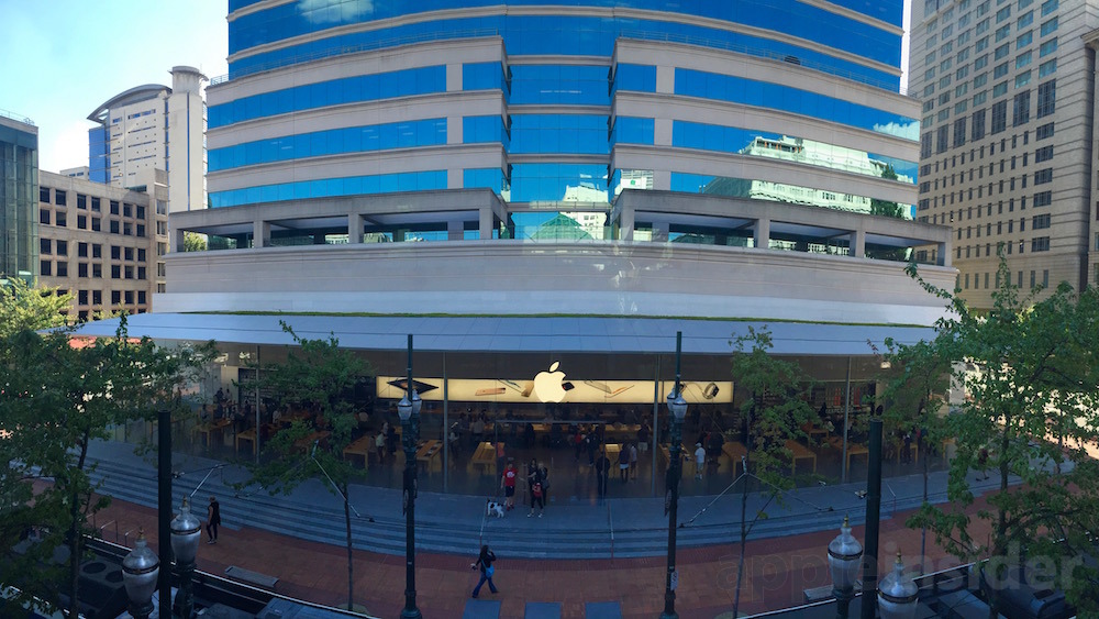 Apple Pioneer Place - Electronics Store in Portland