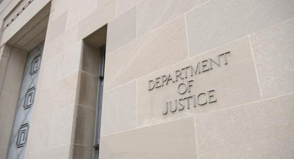 FBI弁護士、サンバーナーディーノのiPhoneから抽出したデータが「有用」かどうか発言を拒否