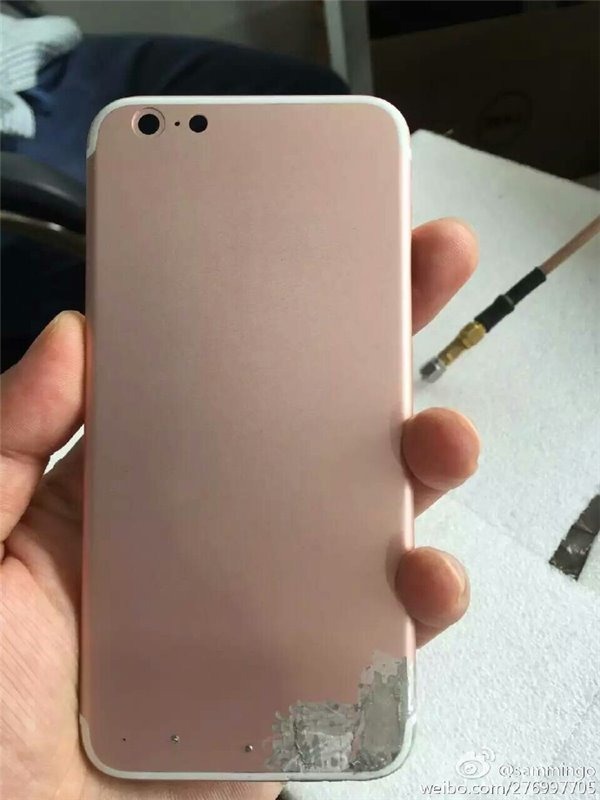 Rose shops Gold iPhone 7