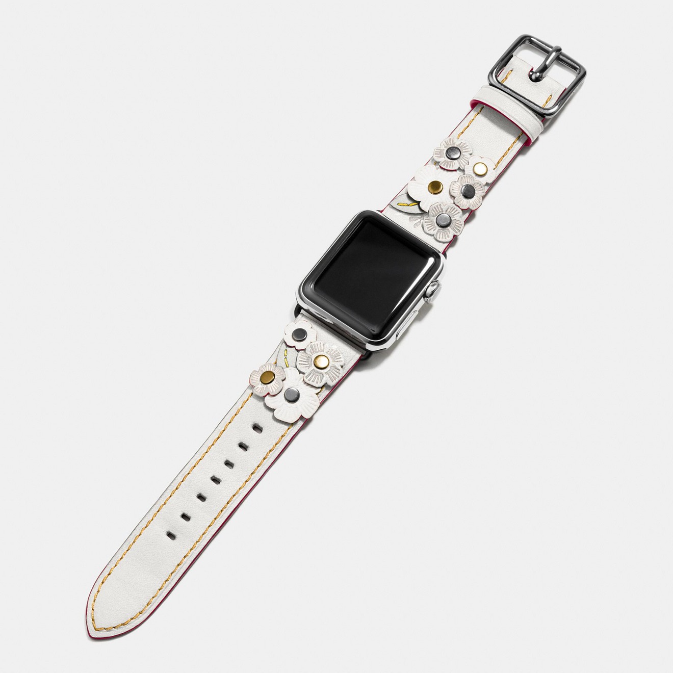 Coach Apple Watch バンドが 125 ドルから店頭で購入可能に