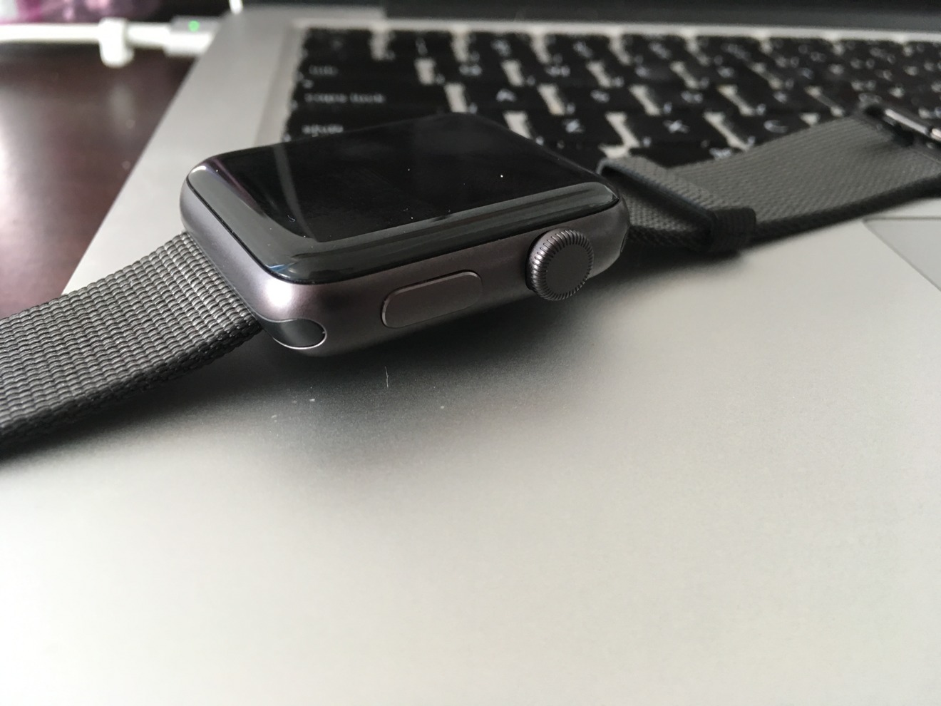 How to change wake online screen on apple watch