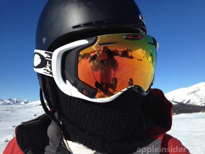 Using the Oakley Airwave  heads-up display with Apple's iPhone |  AppleInsider