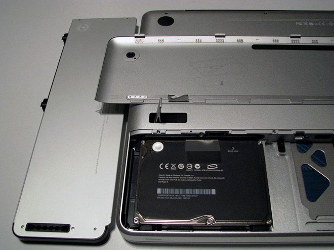 Removable batteries used to exist in MacBooks, but design language prevents it today.