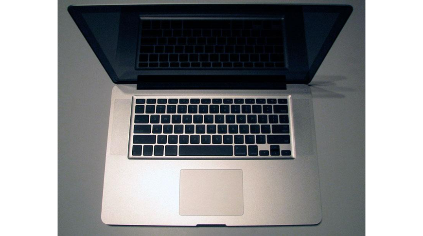 The now well-known unibody design has seen some tweaks, but this2008 model should look familiar.