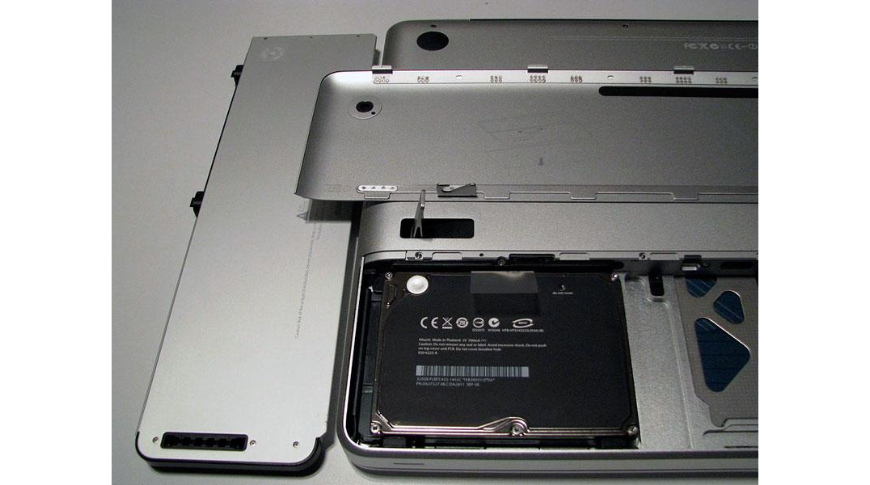 Removable batteries used to exist in MacBooks, but design language prevents it today.
