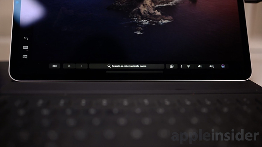 The iPad screen can display a Touch Bar, regardless of whether the connected Mac has one or not