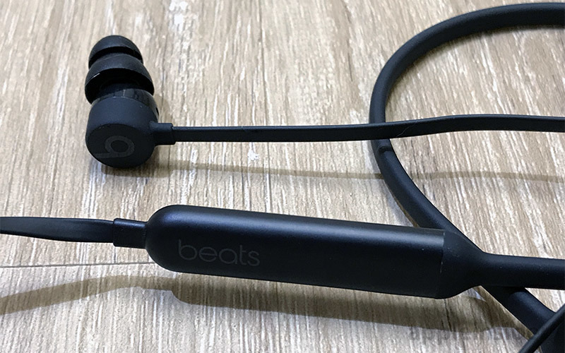 affordable W1 wireless headphones 