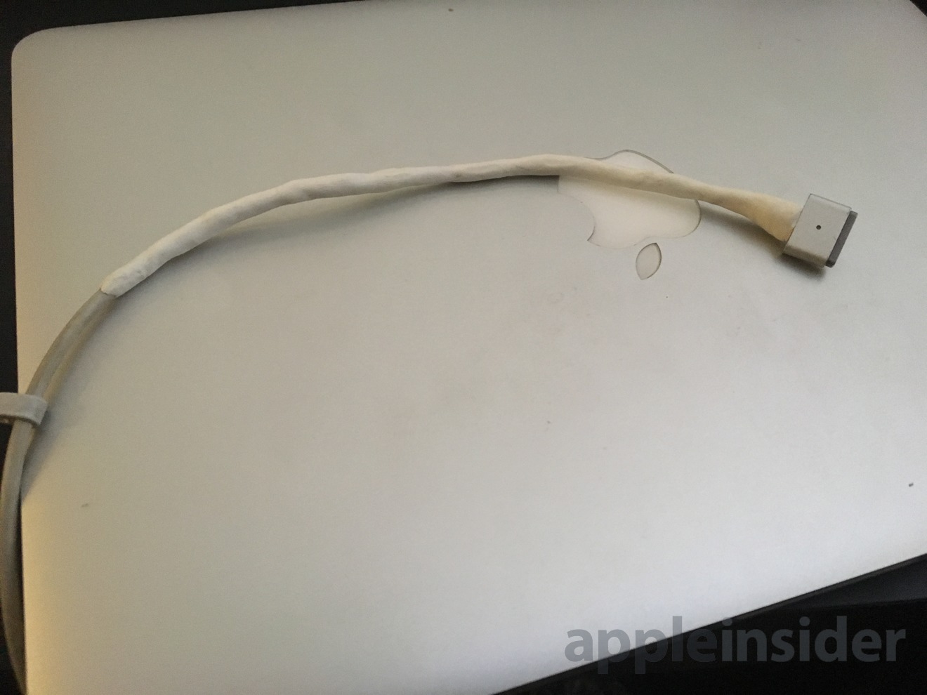 macbook pro cable charger frayed