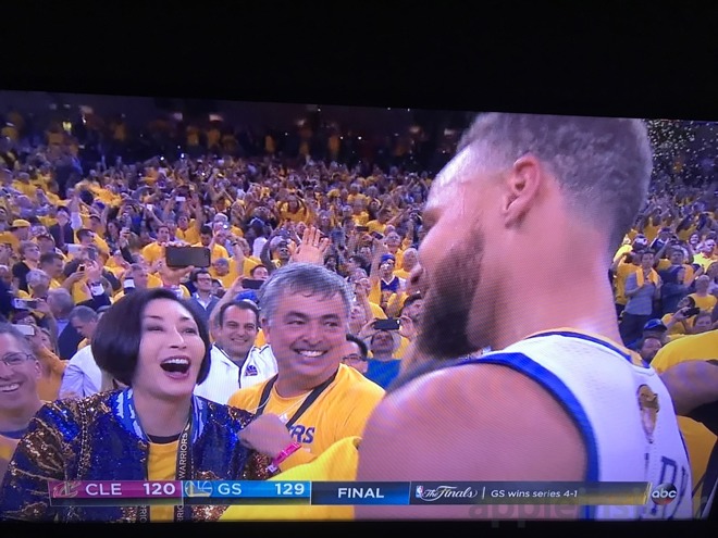 Who's sitting courtside at Warriors games?