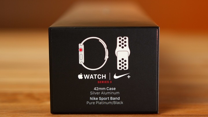 apple watch series 3 nike  42mm gps