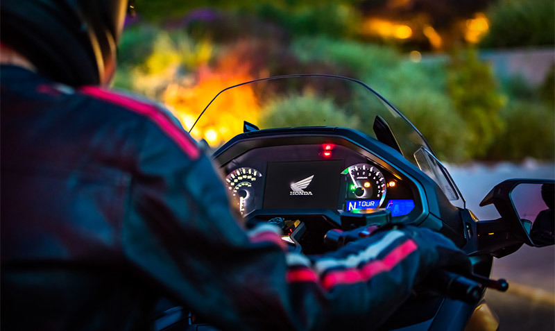 goldwing apple carplay