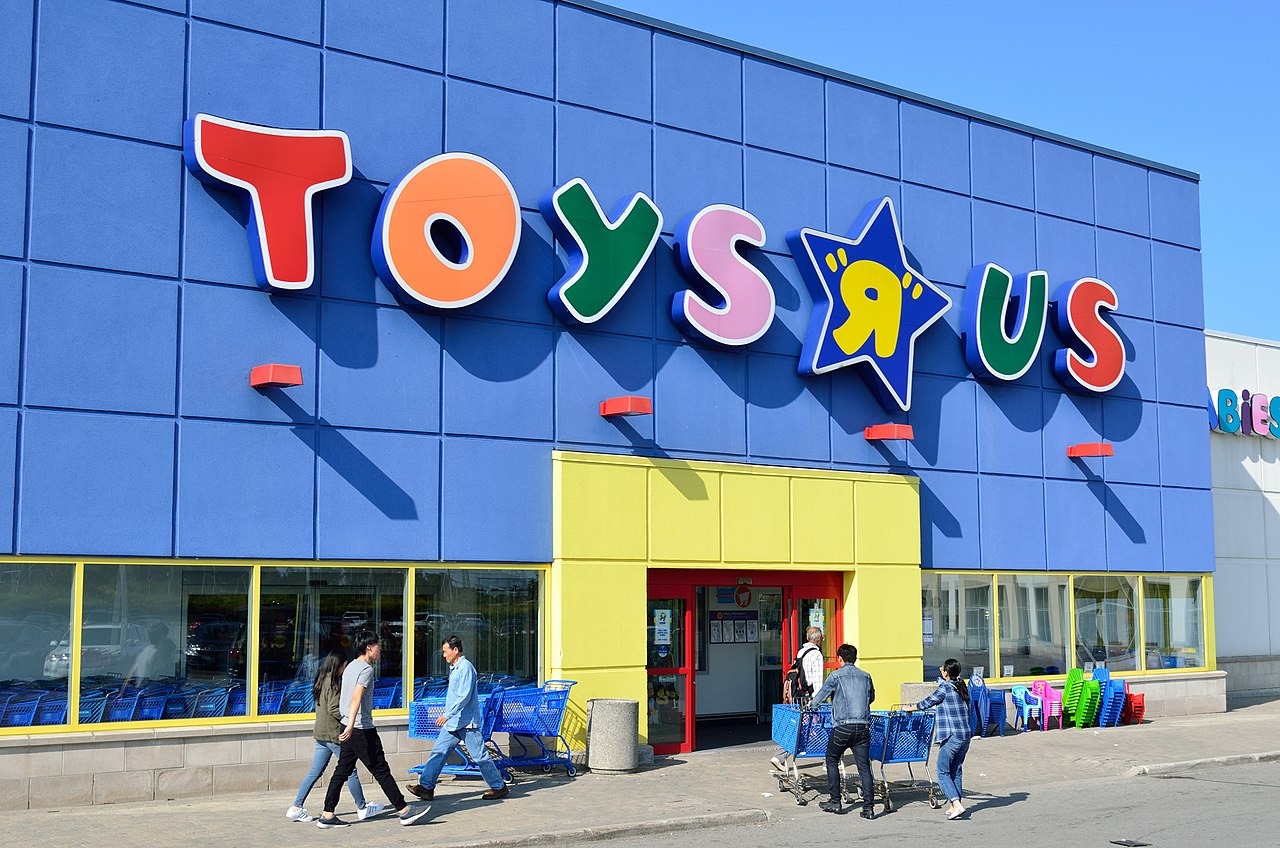 Shuttering Toys 'R' Us stores in United 
