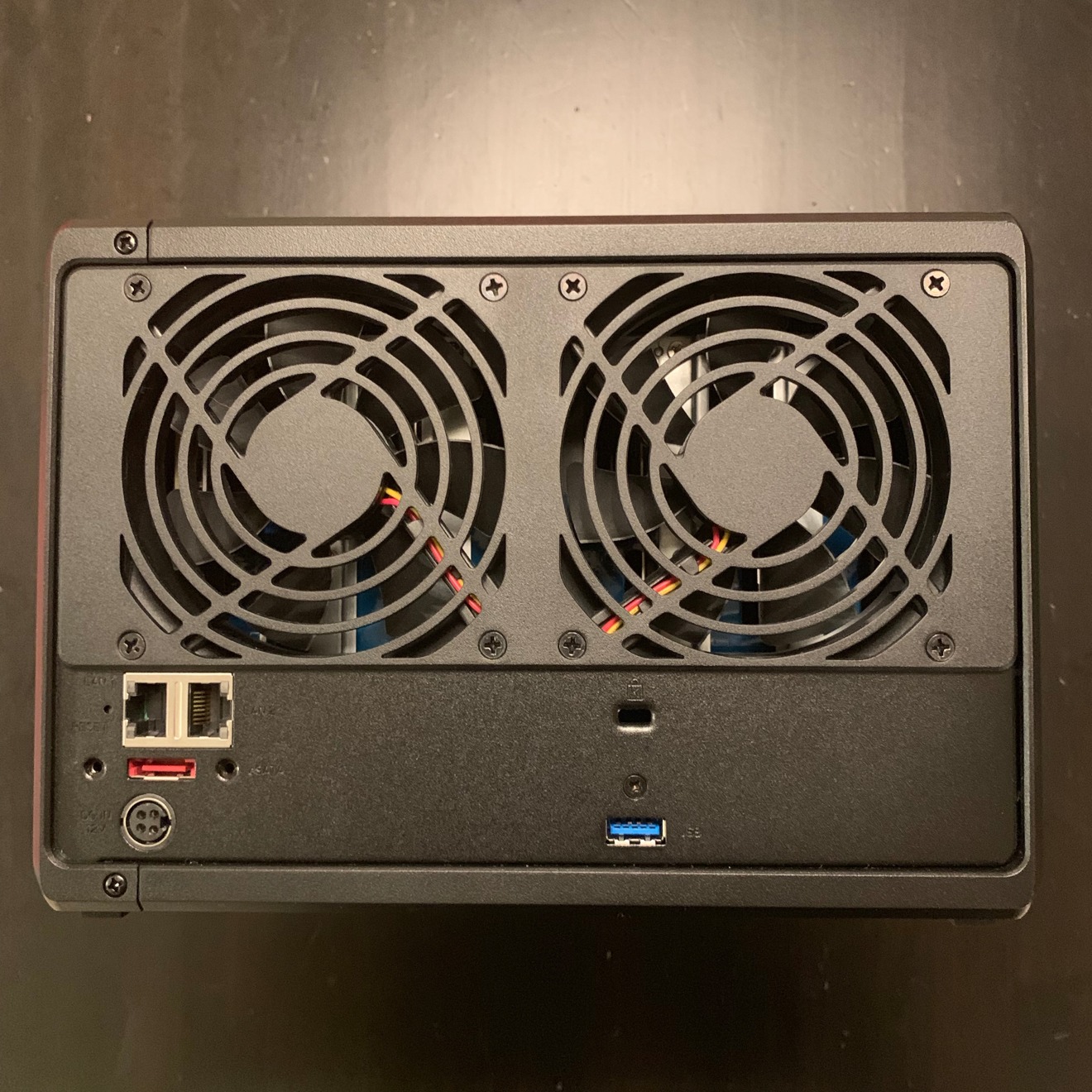 Synology DS1019 ports