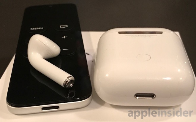 Godkendelse uudgrundelig i gang AirPods case said to charge iPhone wirelessly in the future — but probably  not | AppleInsider