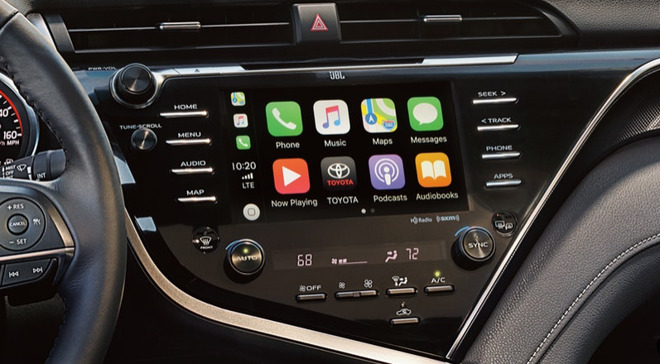 2019 Toyota Camry and Apple CarPlay