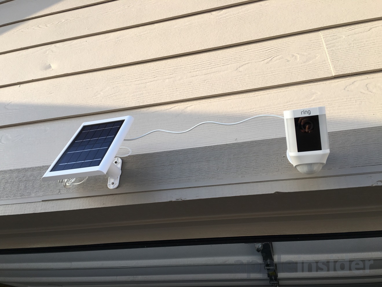 ring spotlight cam battery solar panel