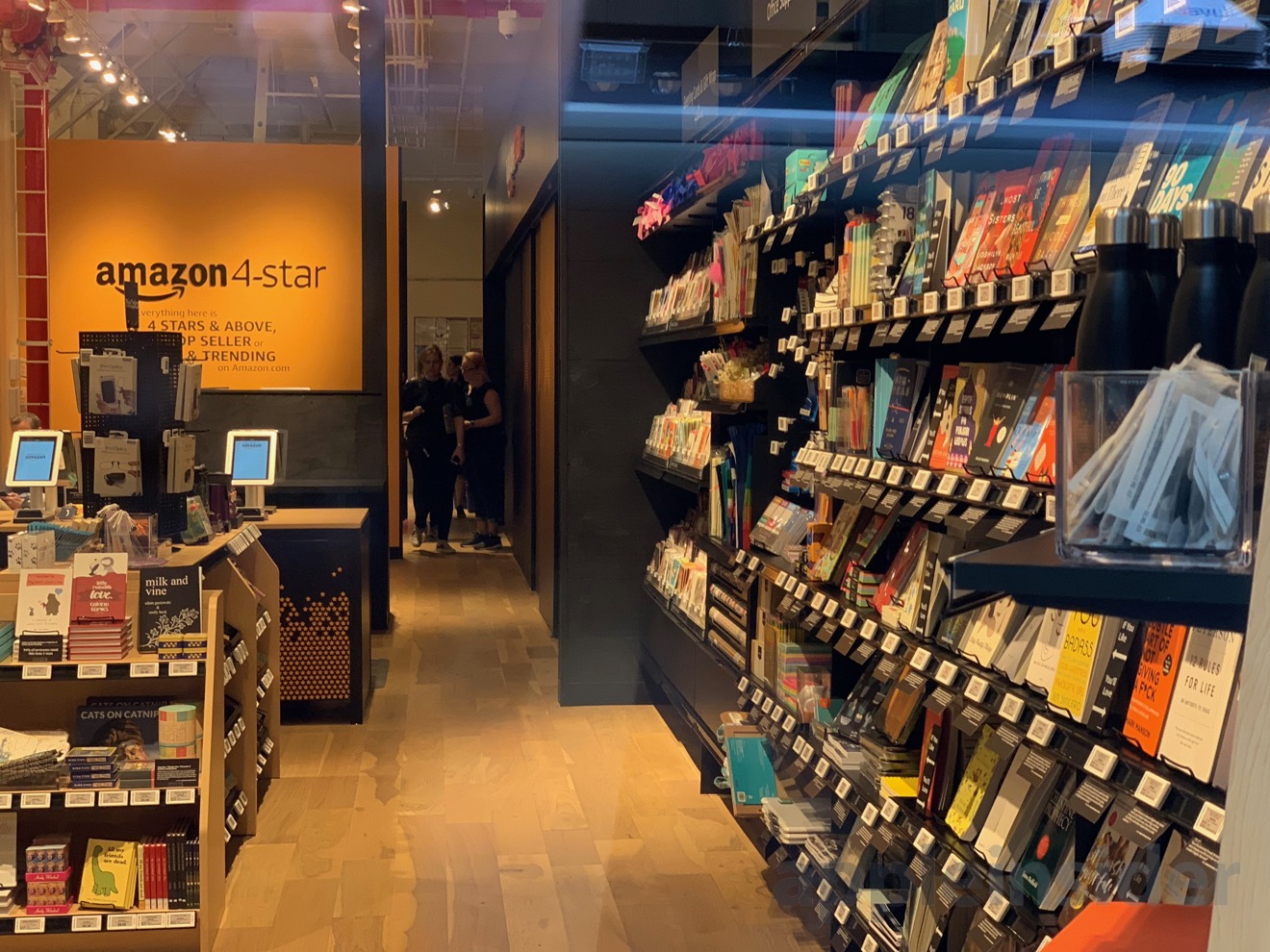 Amazon S 4 Star Retail Store Opens In Same Neighborhood As Soho Apple Store In New York City Appleinsider