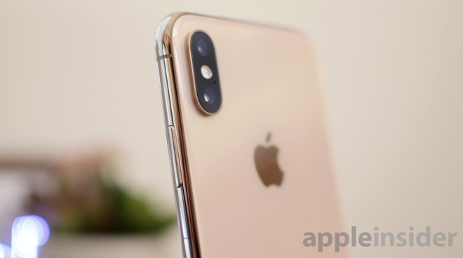 iPhone XS in Gold