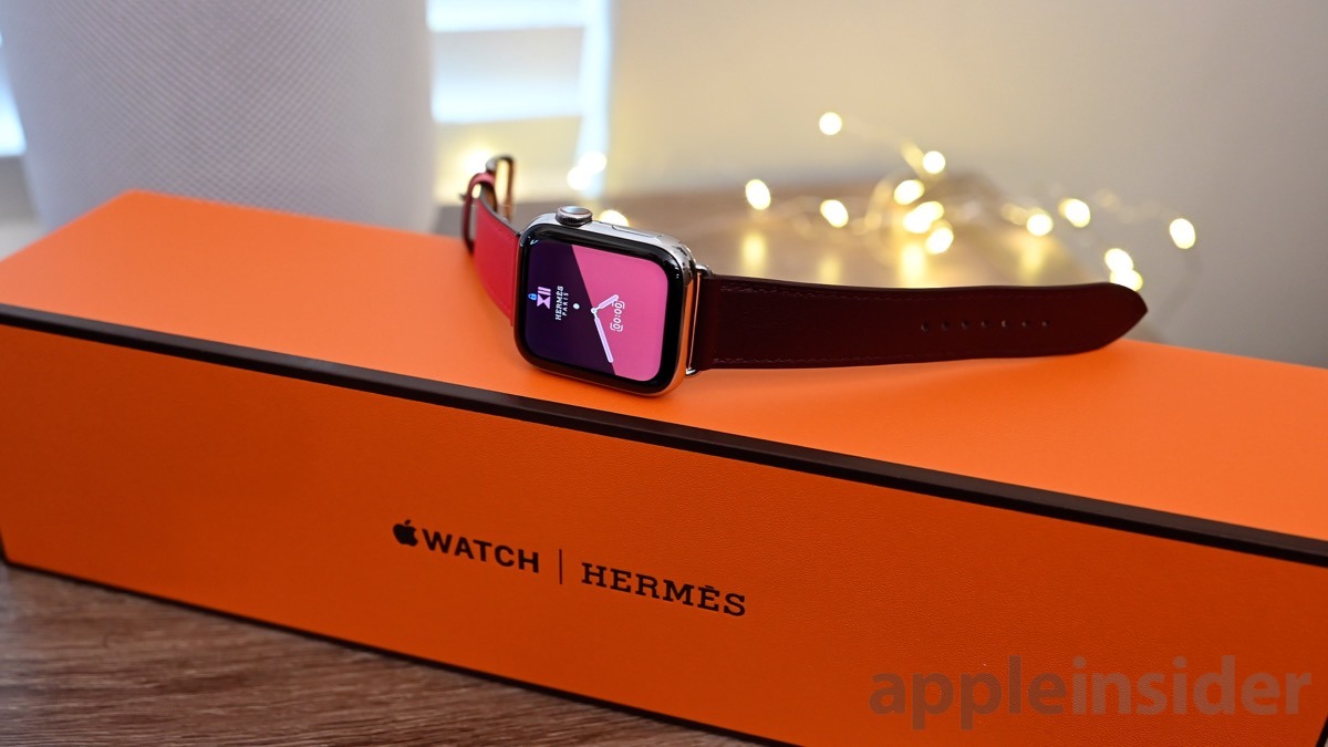 Hands on with the 40mm women's Hermes Apple Watch Series 4 | AppleInsider