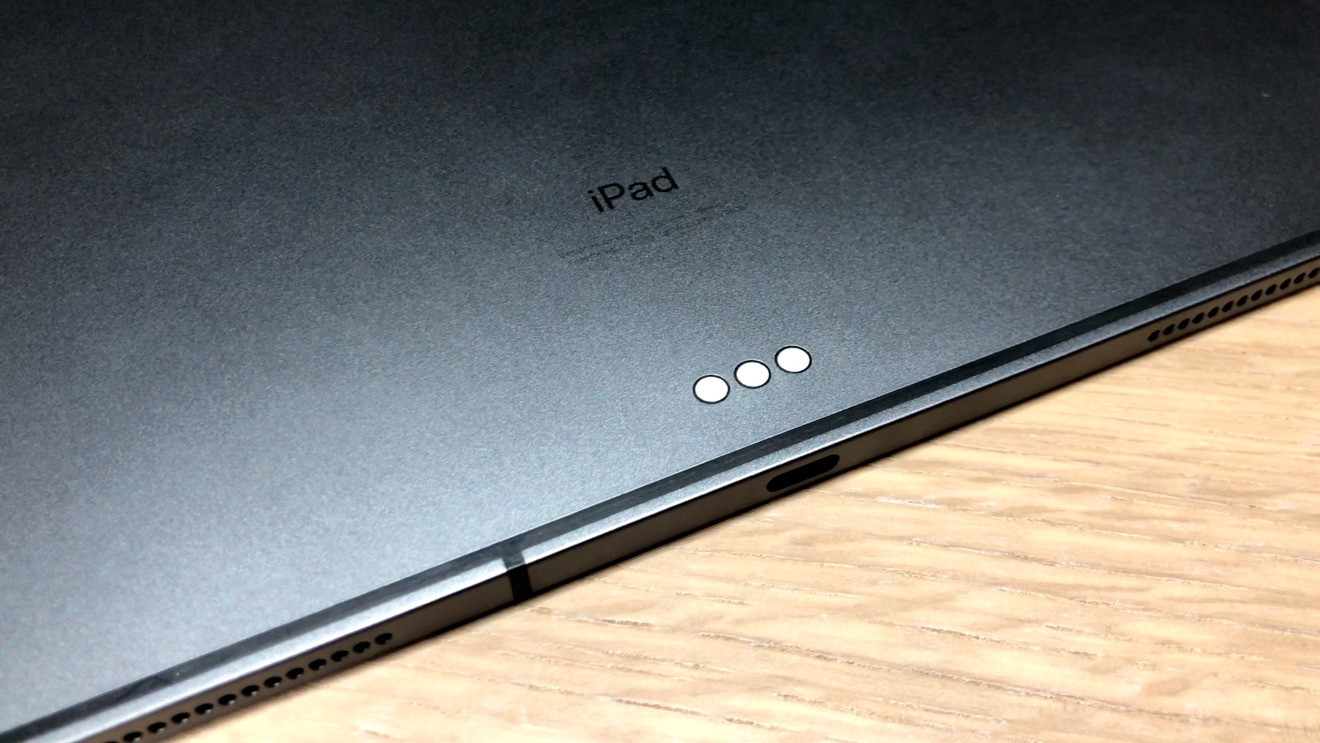 2018 iPad Pro Smart Connector and USB-C
