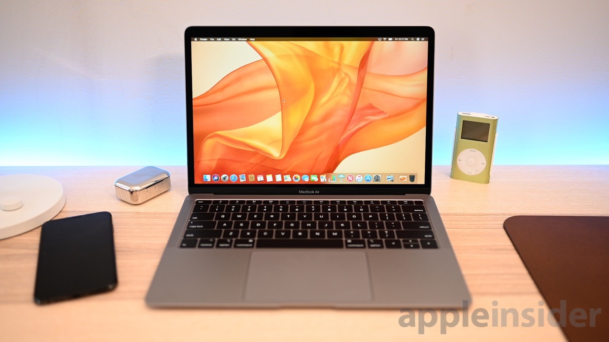 新発売APPLE MacBook Air 2018 スペースグレイ　8GB 128GB MacBook本体