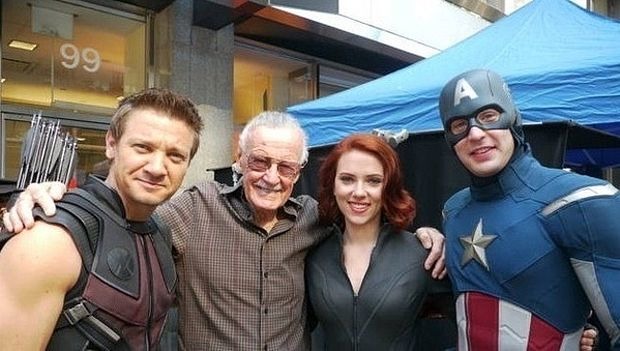 Stan Lee with a few of the actors from The Avengers franchise