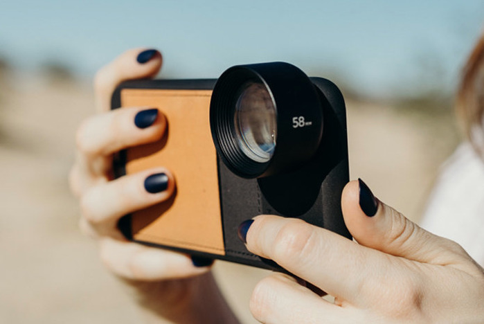 Moment's 58mm Tele Lens enables up to 4x optical zoom on an iPhone 