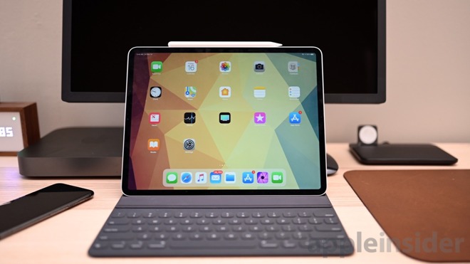 2018 12.9-inch iPad Pro and Smart Keyboard with Apple Pencil