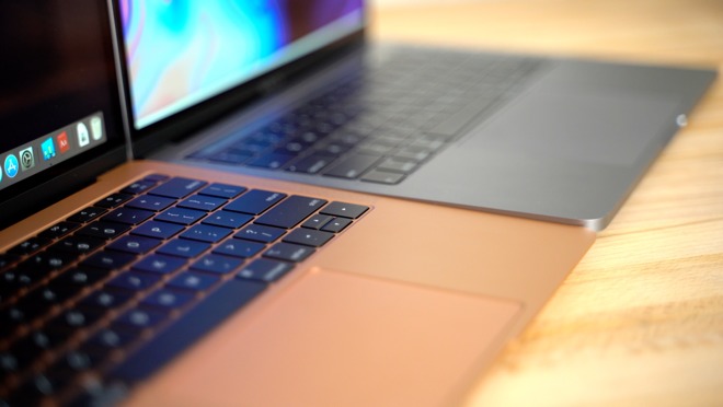 Showing the keyboard slope difference between the MacBook Air and MacBook Pro