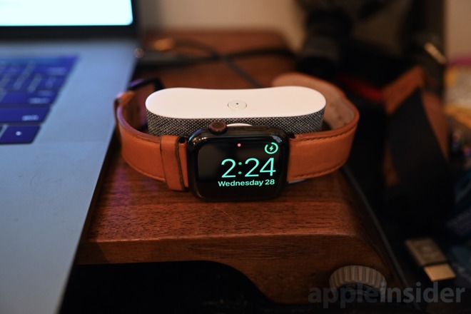 Opso Apple Watch battery pack Nighstand mode