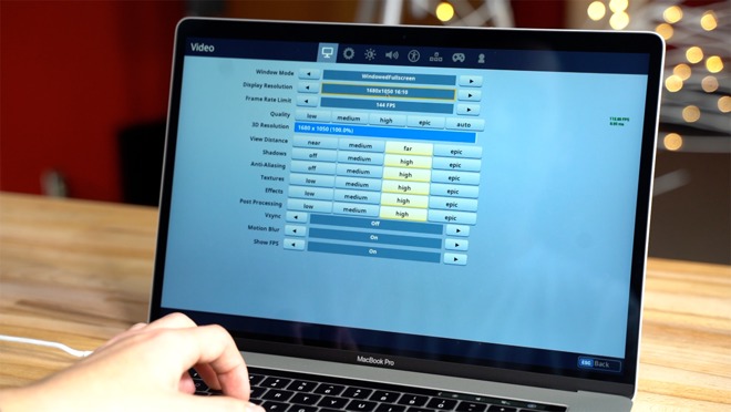 Testing how well the Vega 20-equipped MacBook Pro runs Fortnite in 