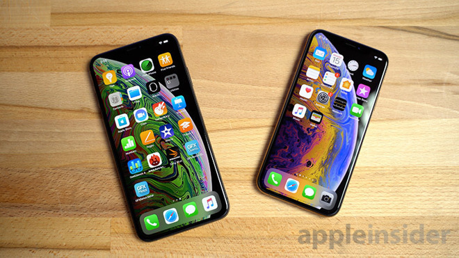 Apple's new iPhone XS Max (left) and iPhone XS (right)