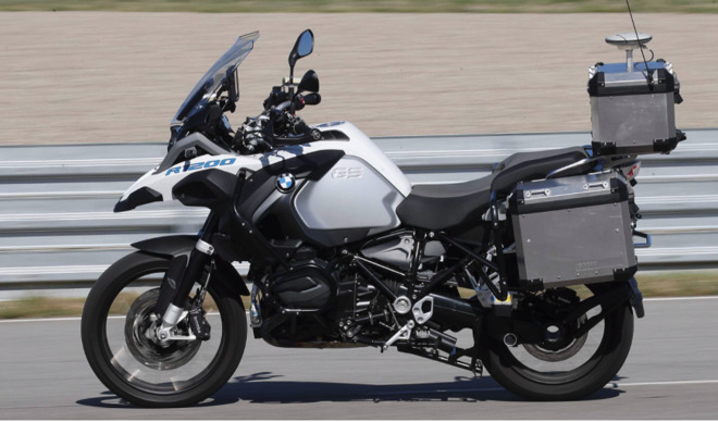 Not pictured: a rider. BMW unveils self-driving motorbike. (Source: BMW)