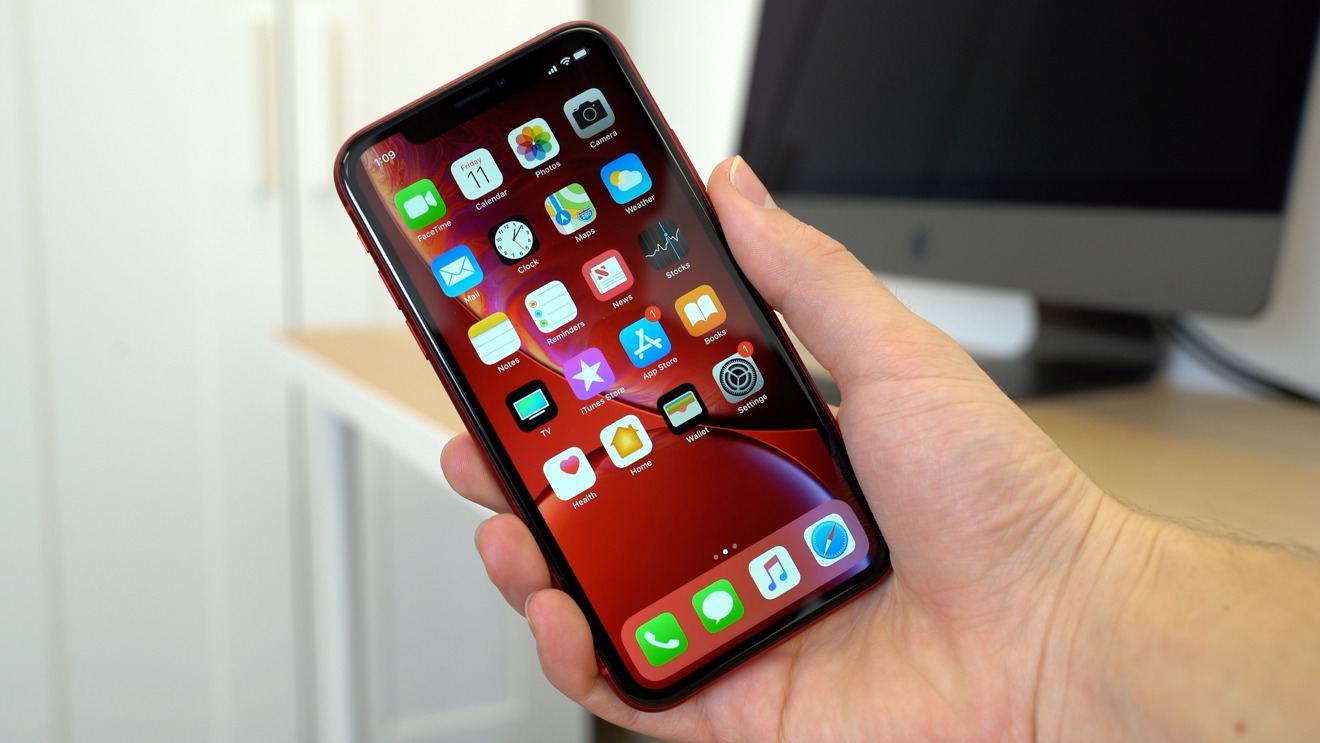 photo of What Haptic Touch on the iPhone XR can do, and how it differs from 3D Touch on the iPhone XS image