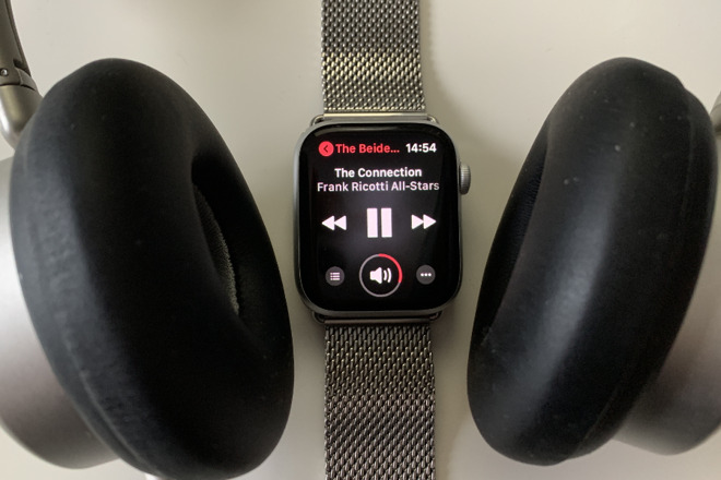 can you store songs on apple watch 3