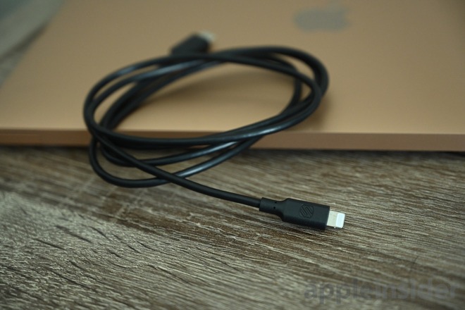 Scosche Strikeline USB-C Lightning cable