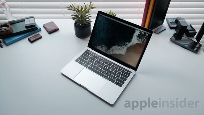 Hands On 19 13 Inch Macbook Pro With 2 4 Ghz I5 Processor Appleinsider