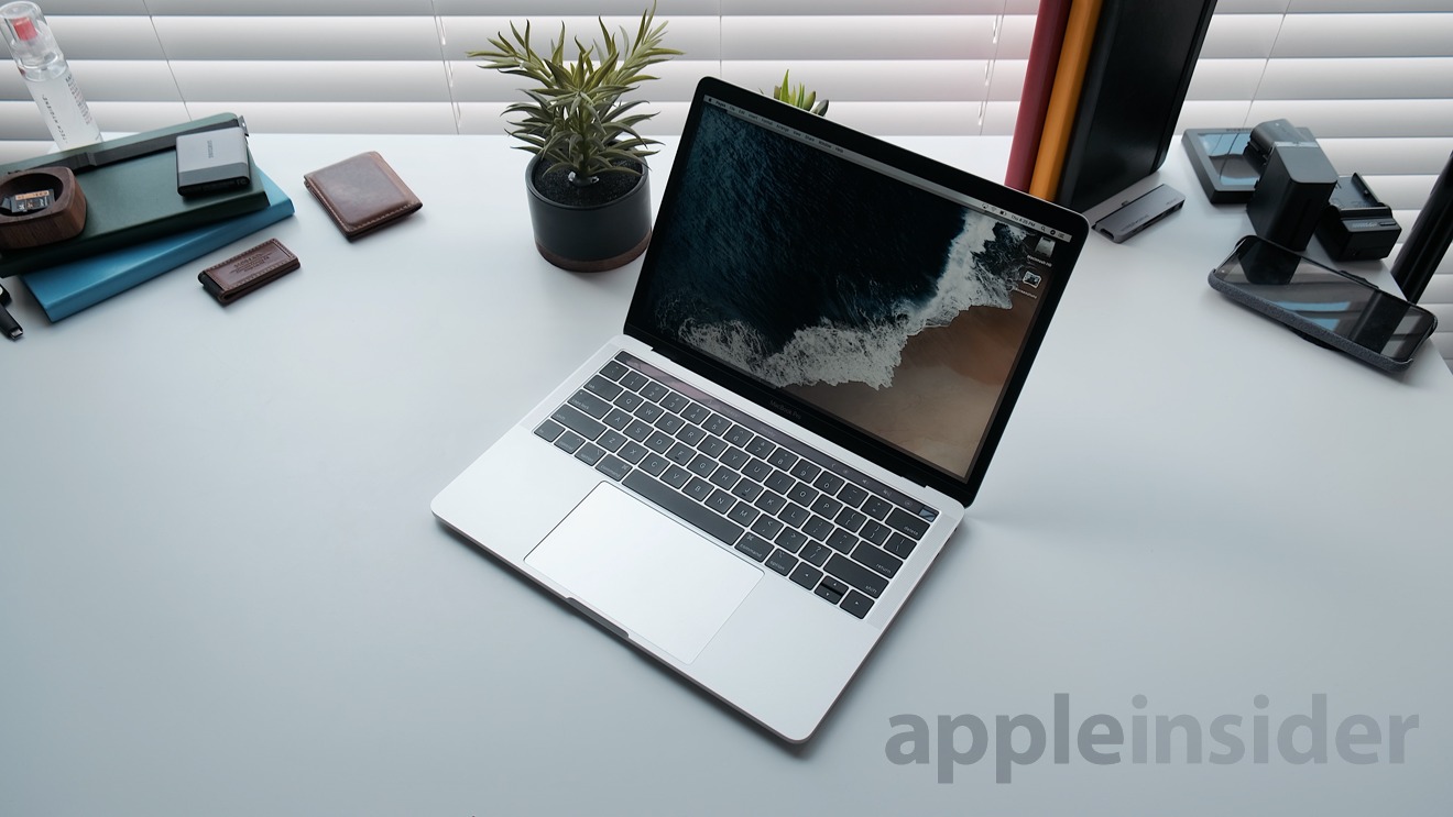 apple macbook pro 13.3 vs 15.4