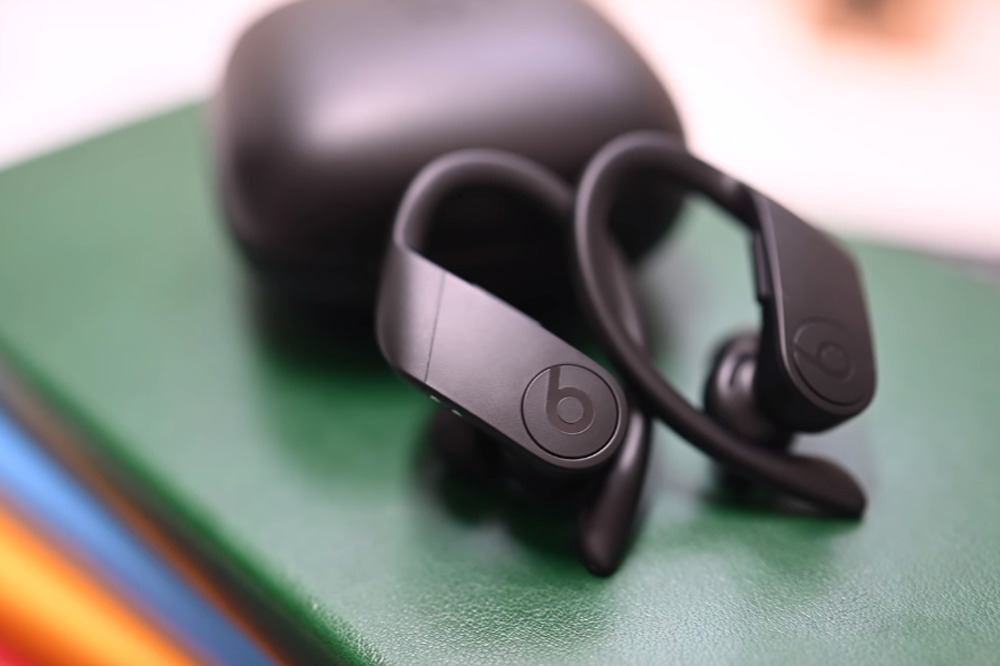 Peloton best sale powerbeats pro