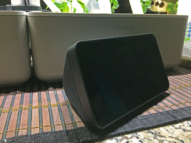 Echo Show 5 (2nd Gen) Review: a Smart Alarm Clock but Not Much More