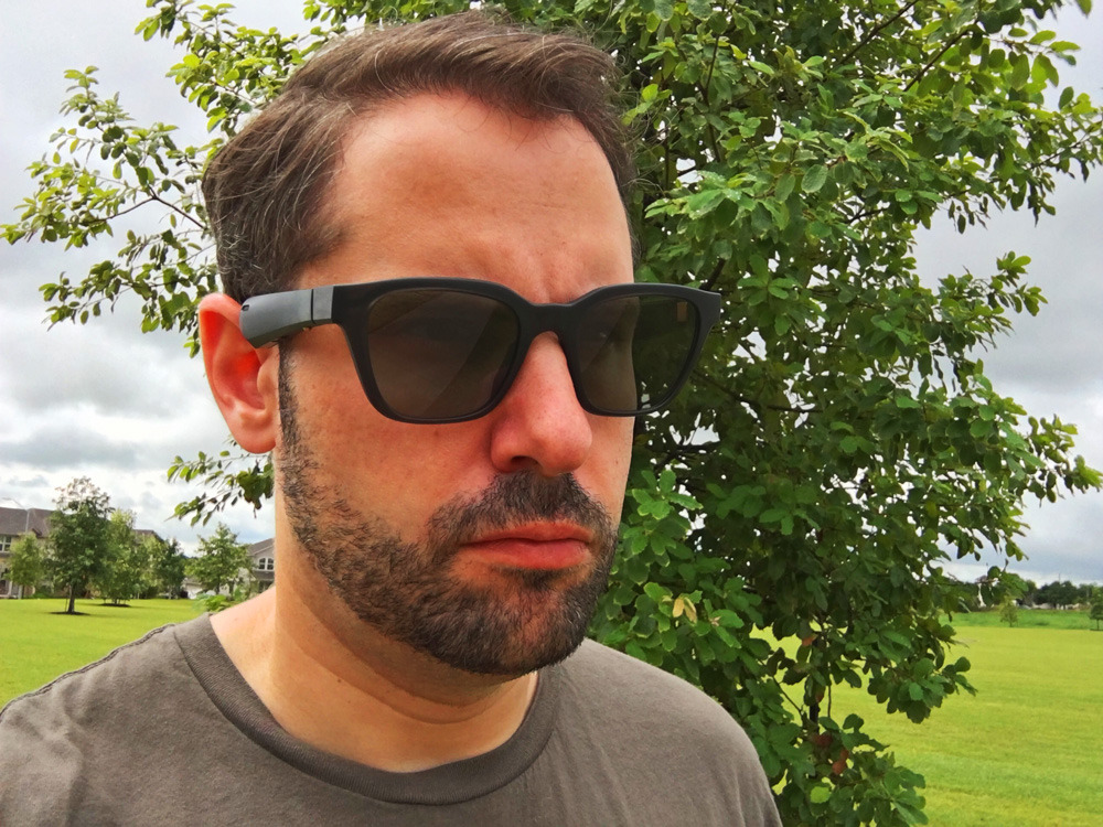 Bose's speaker-equipped Frames sunglasses for the iPhone