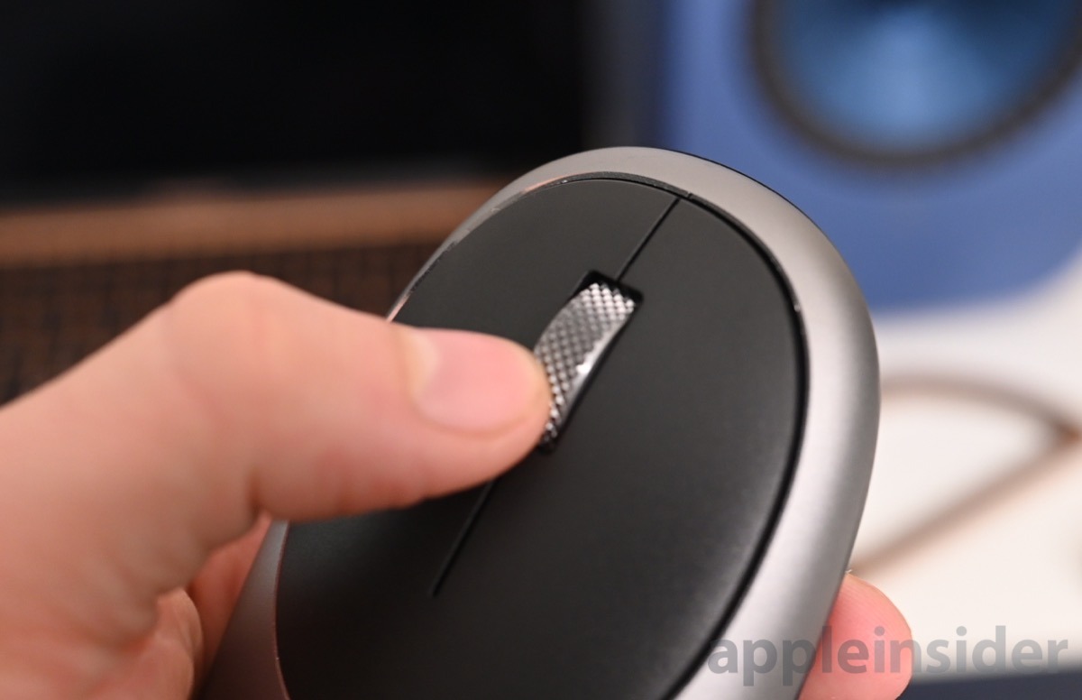 Satechi M1 wireless mouse has an aluminum scroll wheel