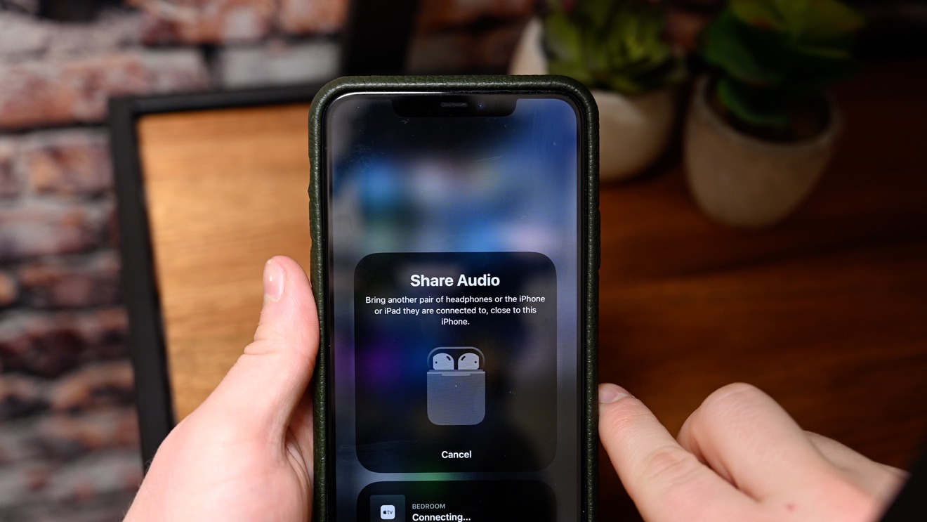 Manually start sharing audio from Control Center